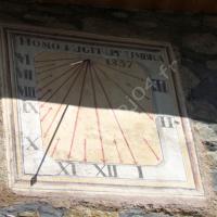 Cadran de 1837, restauré en 2001 par J.F. Gavoty « L’homme fuit comme l’ombre… »