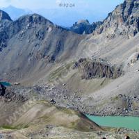 Lac Vert et en aval, le Lac Bleu…