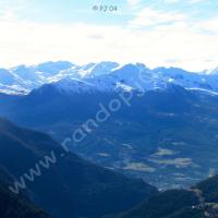 Au loin, les sommets enneigés…