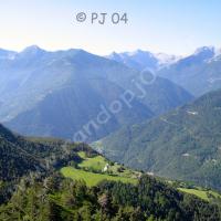 Vue sur le hameau des Clots